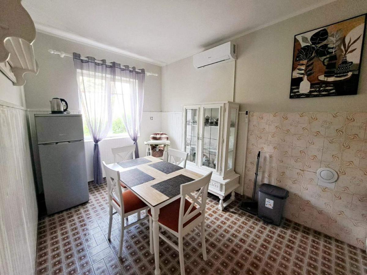 Red House Apartment Kotor Exterior photo